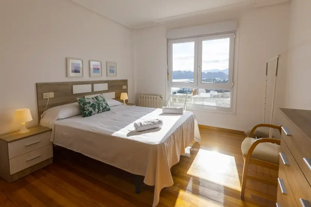 Apartamentos en la Costa de Lugo Apartamento celtas Foz dormitorio matrimonio