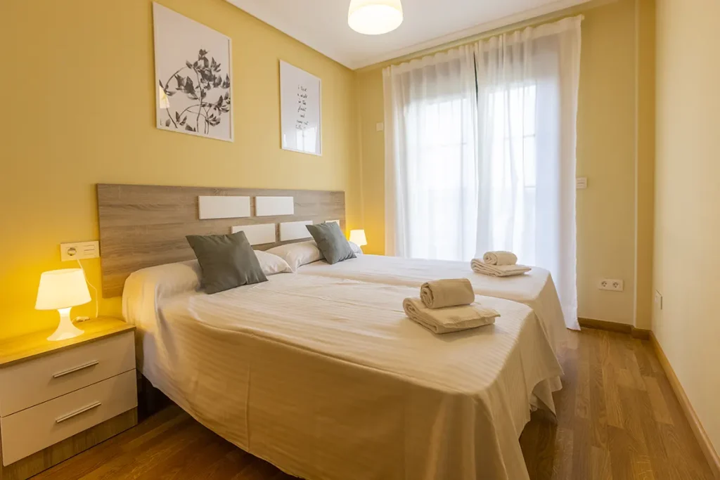 Apartamentos en la Costa de Lugo Costa Reinante Atico Barreiros habitacion matrimonio