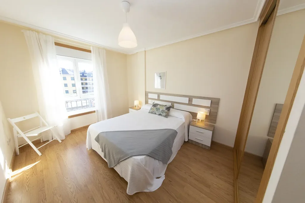 Apartamentos en la Costa de Lugo Oceano V Barreiros habitacion matrimonio
