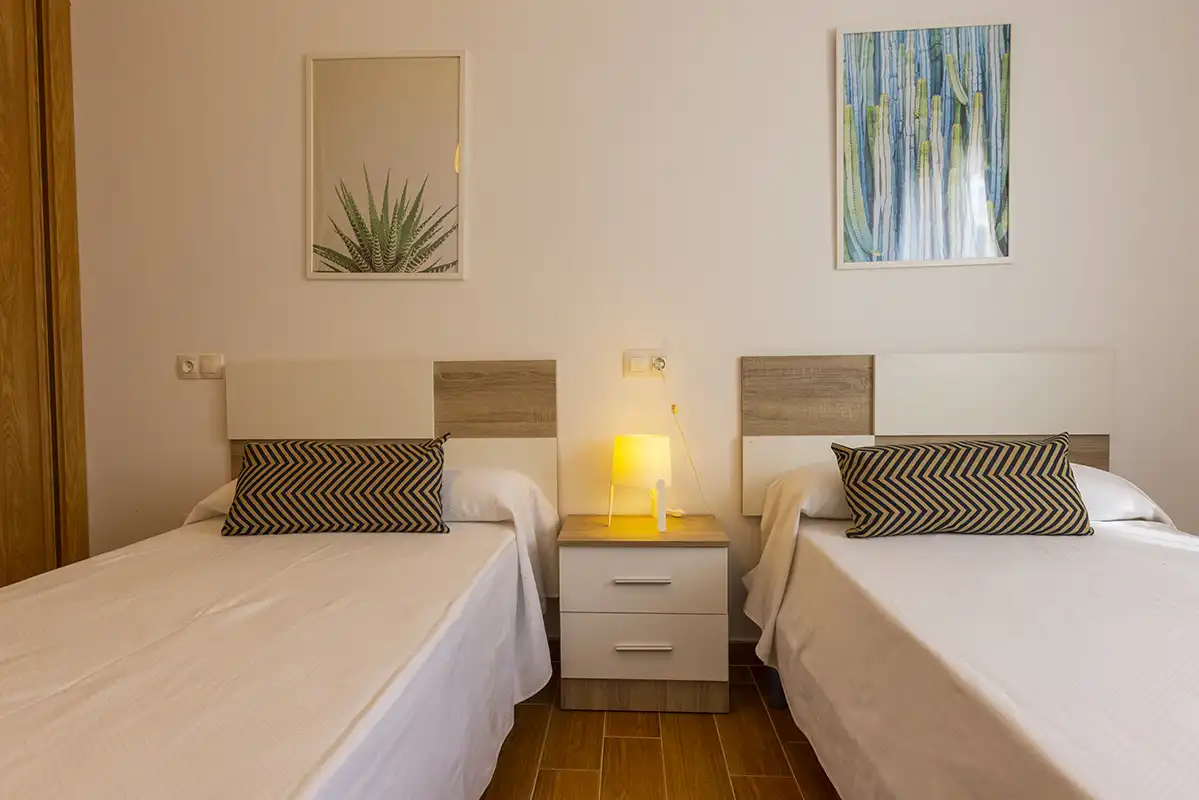 Apartamentos en la Costa de Lugo Playa de Llas 2 dormitorios Foz habitacion doble
