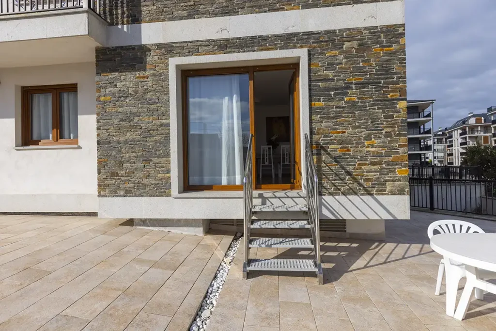 Apartamentos en la Costa de Lugo Playa de Llas 2 dormitorios Foz salida a terraza