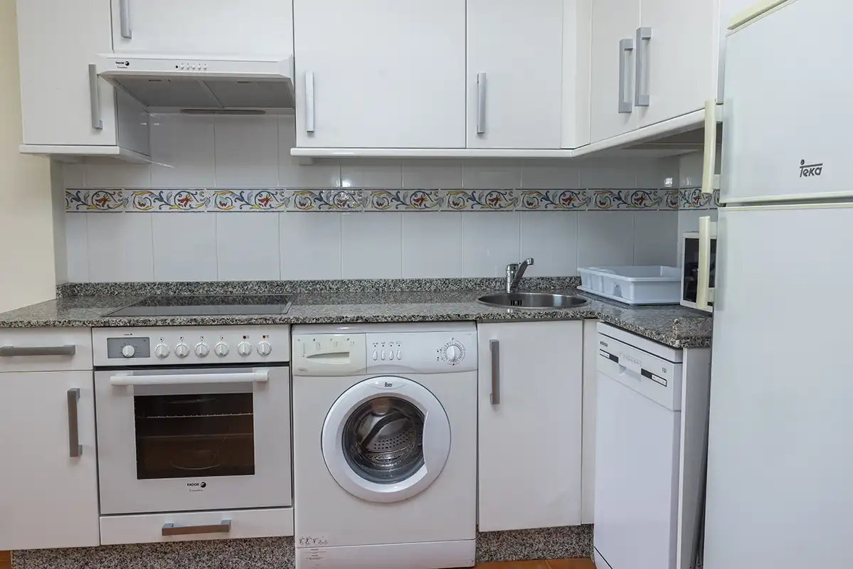 Apartamentos en la Costa de Lugo Urb Traiñeira cocina