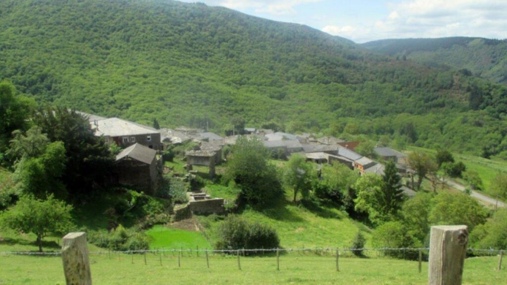 a pontenova Muñeiro Namorado