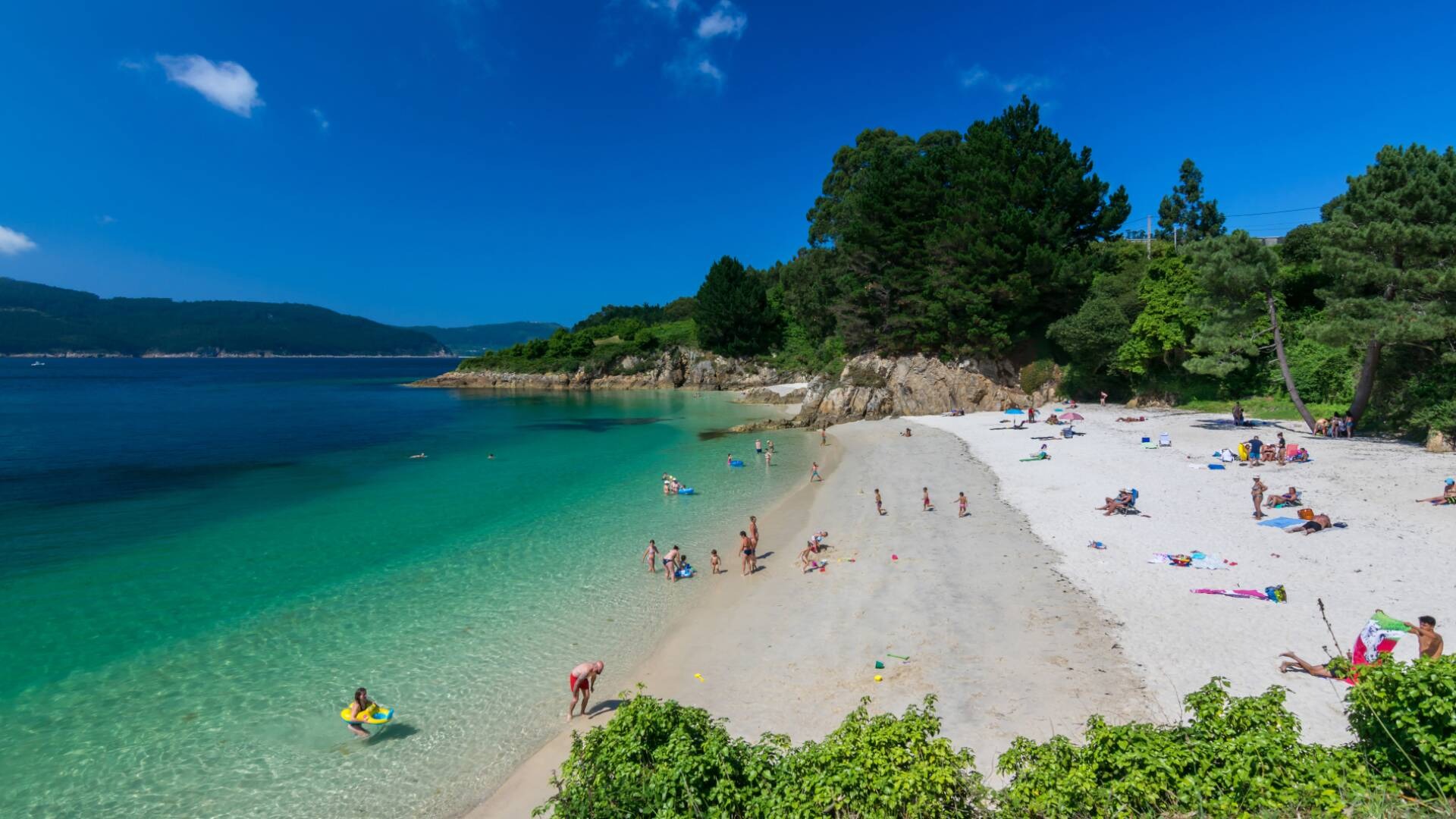 playa de vidreiro en la mariña lucense